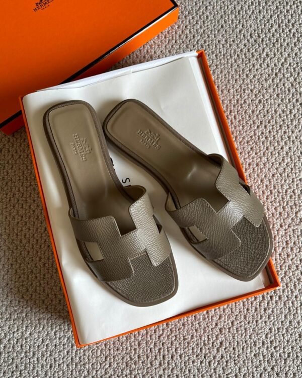 Hermes  Slide Sandals with Signature H Logo - Image 4