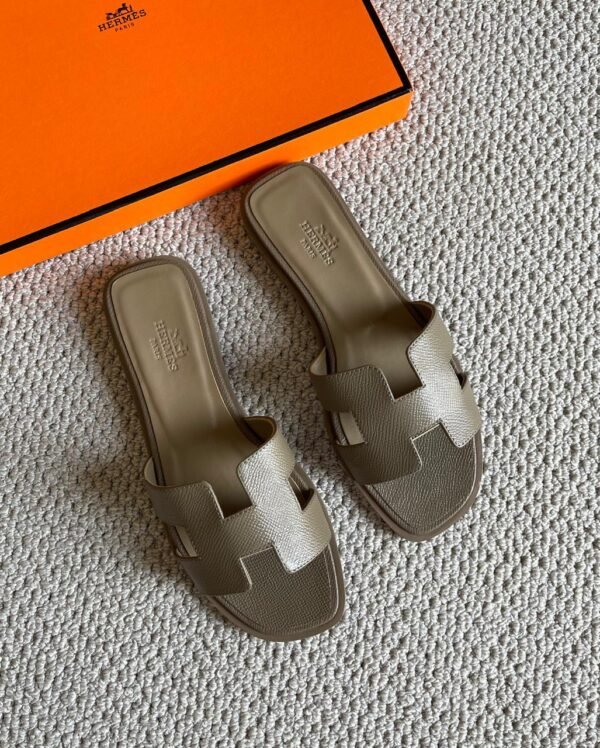 Hermes  Slide Sandals with Signature H Logo - Image 5