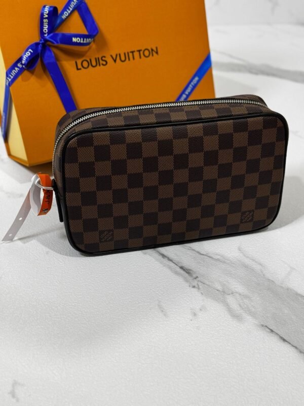 Louis Vuitton Damier Cosmetic Bag - Image 5