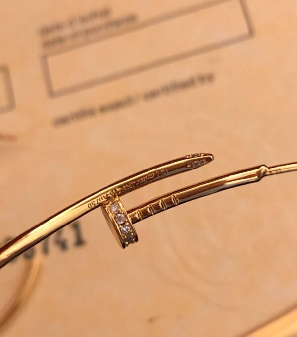 Cartier 💥 Earring ♥️ - Image 4