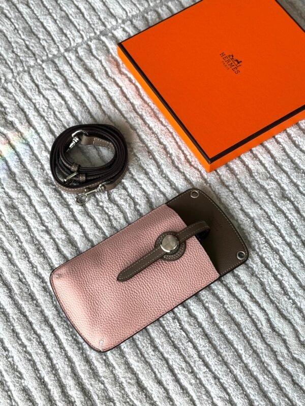 HERMES🐎 PHONE HOLDER - Image 8