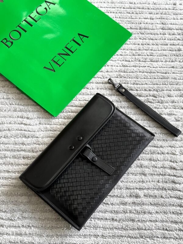 BOTTEGA' POUCH - Image 11